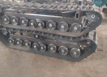 Estrutura diferente da trilha da esteira rolante do motor diesel de capacidades de carregamento para equipamentos